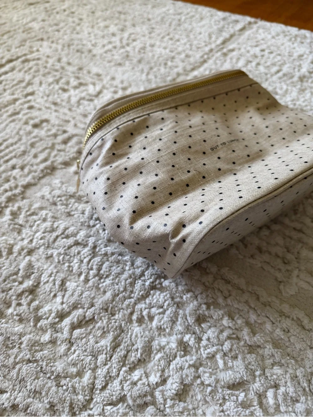 Kate Spade New York Deco Dot Out to Lunch insulated tote bag